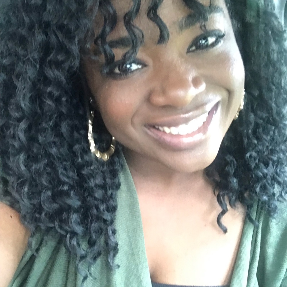 Meet your Posher, Yvonne